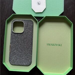Swarovski Silver Glitter iPhone 16 Pro Case